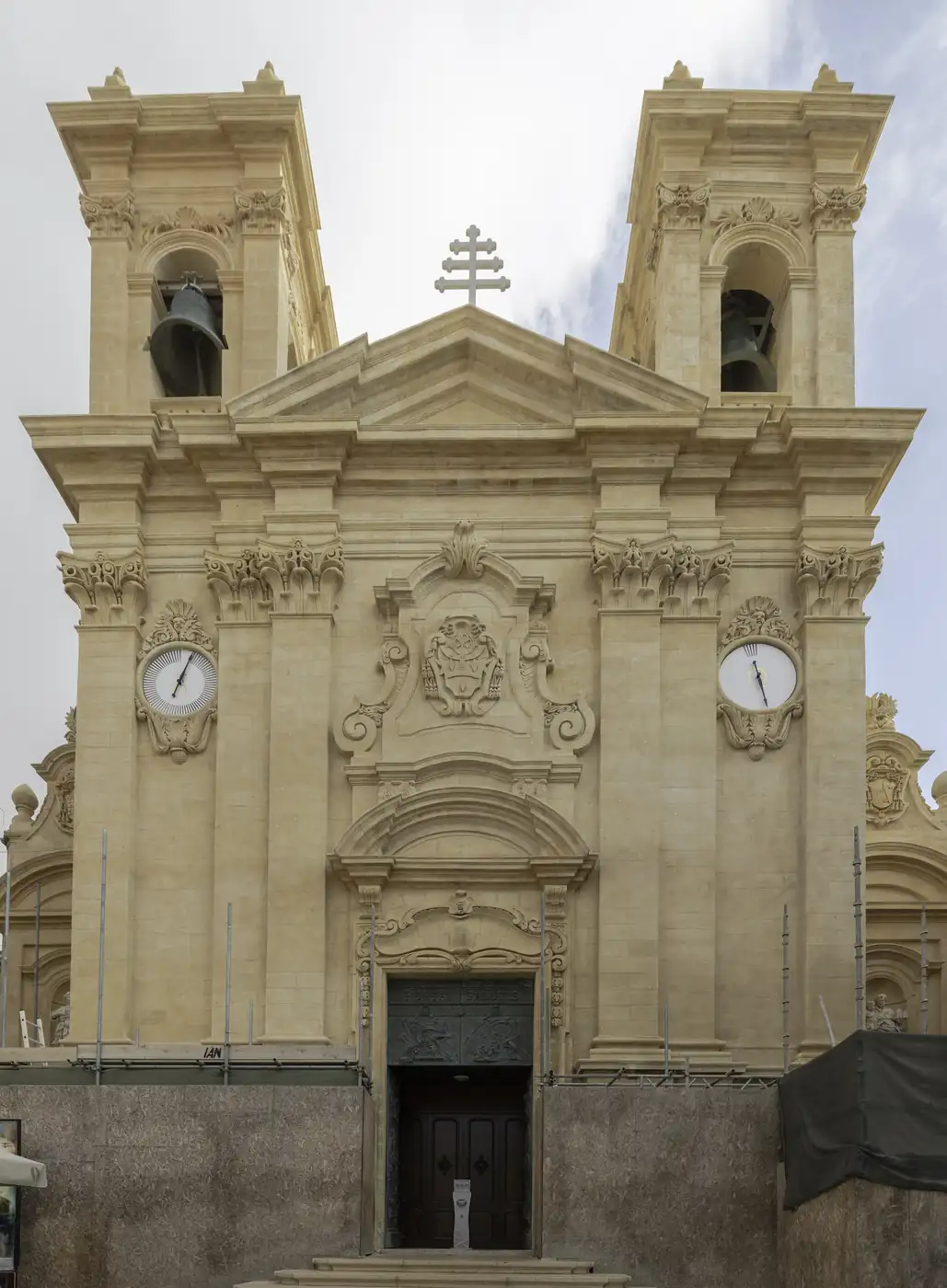 St George's Basilica, Victoria church exterior